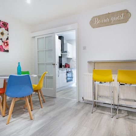 Pass The Keys - Bright & Airy 2Br 2Bath Apt In Perfect Location Belfast Exterior foto